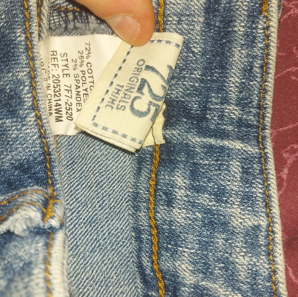 Cute Jean shorts - Picture 4 of 4